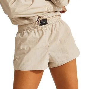 Halle Berry x Sweaty Betty Leticia Training Shorts Size Small S